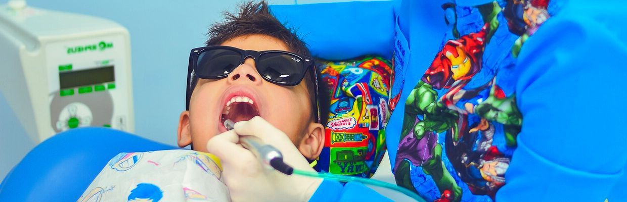 Inele de retractie gingivala: Cand se folosesc, cum se folosesc corect, cum le alegem