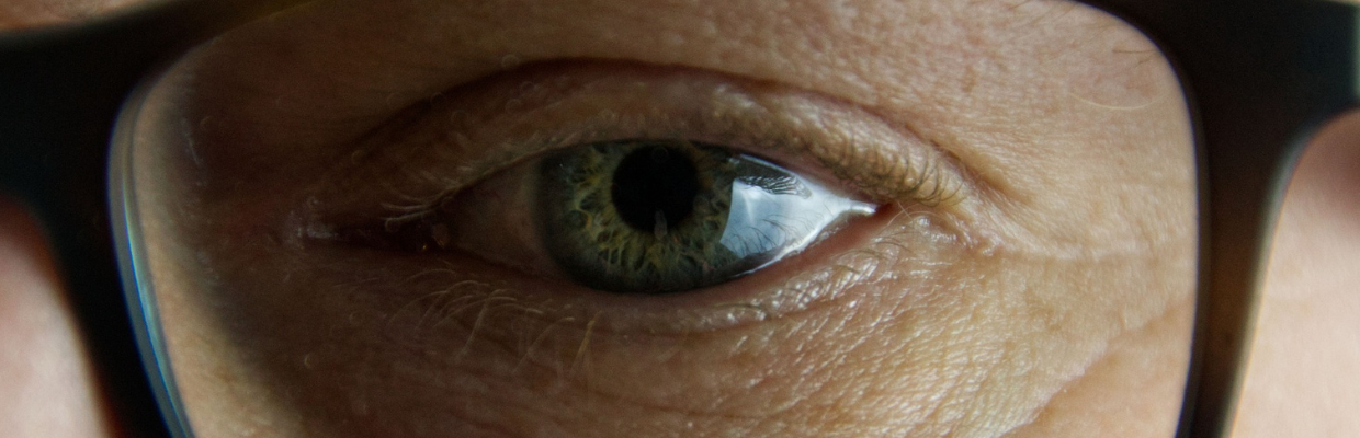 Afectiuni retiniene: ce sunt, cum se manifesta si ce riscuri implica