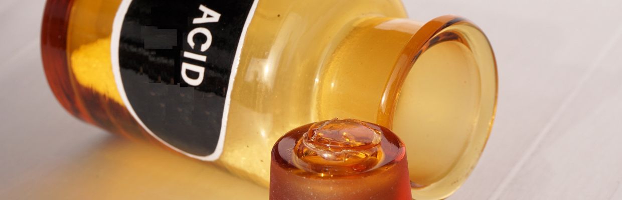 Acidul boric: Cum se poate folosi, beneficii pentru organism, contraindicatii