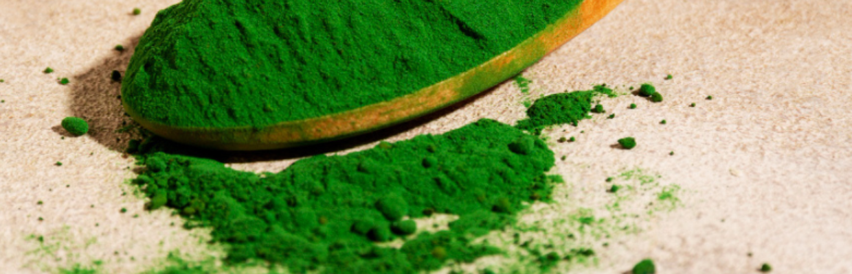 Spirulina: ce beneficii are pentru sanatate si ce contraindicatii trebuie sa cunosti