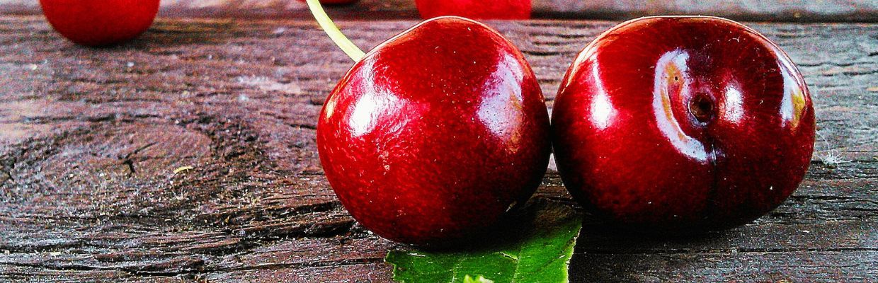Ceaiul de cozi de cirese: beneficii, proprietati si contraindicatii de consum