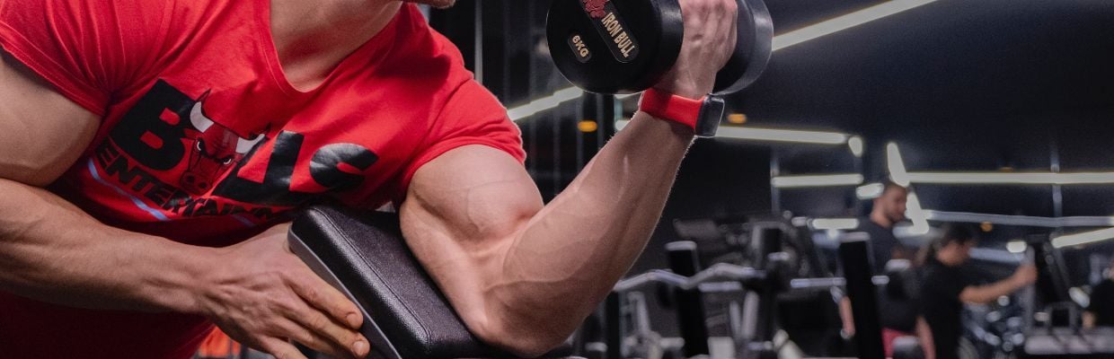 BCAA: Supliment folosit pentru dezvoltarea musculaturii. Contraindicatii de consum
