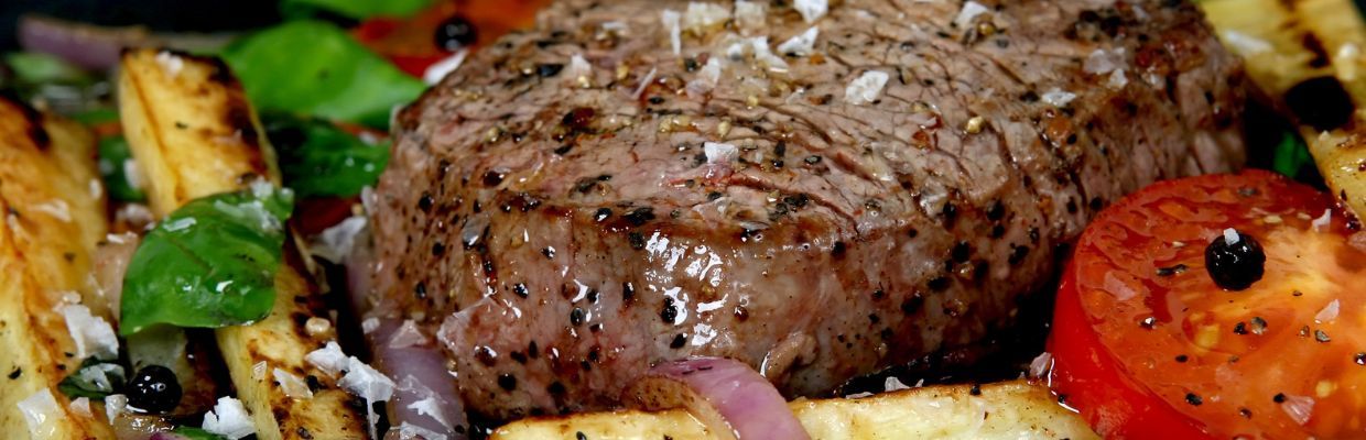 Nutritie: Beneficiile pentru organism ale consumului de carne de porc