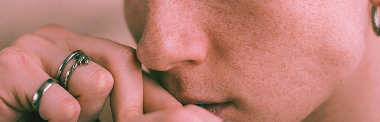 Ingrijirea pielii cu rozacee: Cum recunosti afectiunea dermatologica, tipuri de tratament