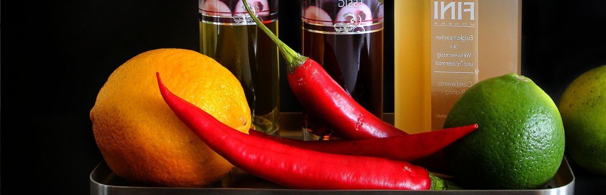 Tinctura de Ardei Iute: Reguli de consum, beneficii in cazul inflamatiilor, contraindicatii