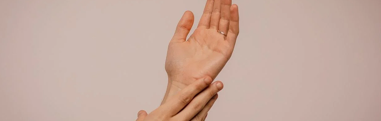 Hemipareza: Cum apare boala, care sunt primele semne, tipuri de tratament