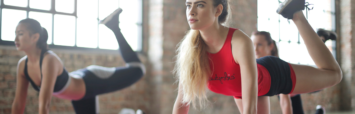 Stretchingul: tipuri, beneficii si ce trebuie sa stii inainte