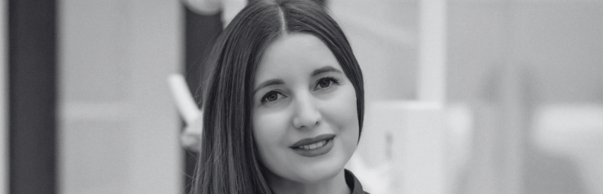 Dr. Alina Pripici: conturarea zambetului cu bonding, o solutie minim invaziva, cand sa apelezi la ea