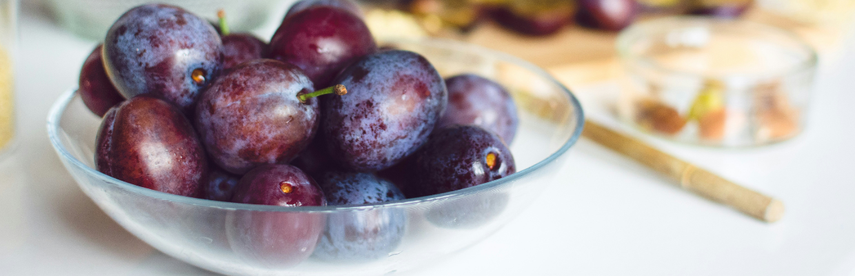 Nutritie: Beneficiile digestive ale consumului de prune uscate. La ce trebuie sa fim atenti