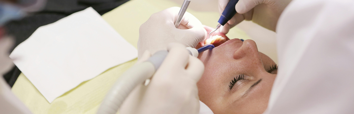 Gangrena dentara: De ce apare boala, simptome, preventie si optiuni de tratament