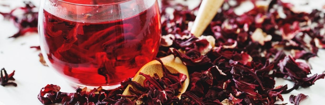 Ceaiul de hibiscus: Beneficii pentru organism