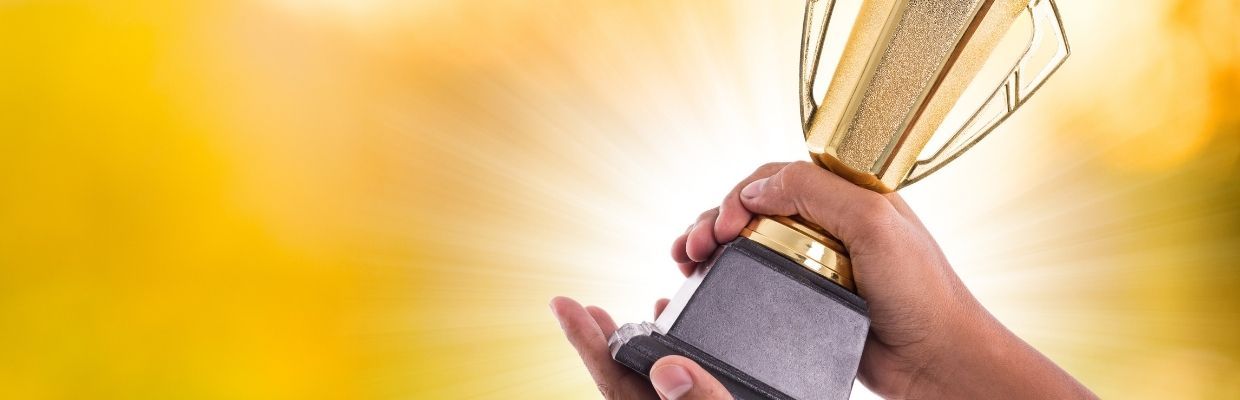 Farmacia Spring a primit trofeul Good LIFE la Gala Forbes Life Awards