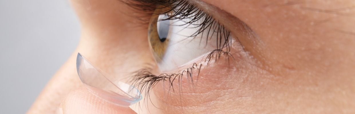 Lentilele de contact: Ce trebuie sa stii, ce sa eviti