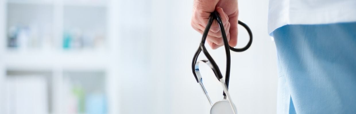 Refluxul gastroesofagian: ce il provoaca si cum se trateaza
