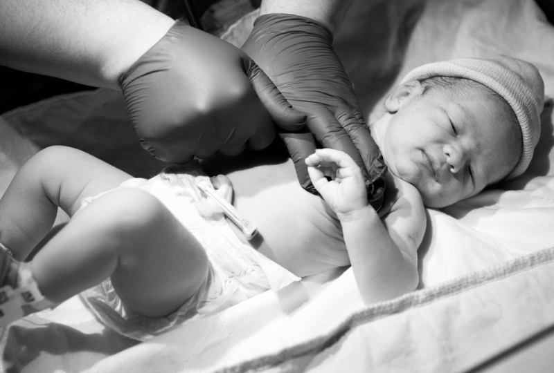 Enterocolita necrozanta la copii: cauze, simptome si optiuni de tratament