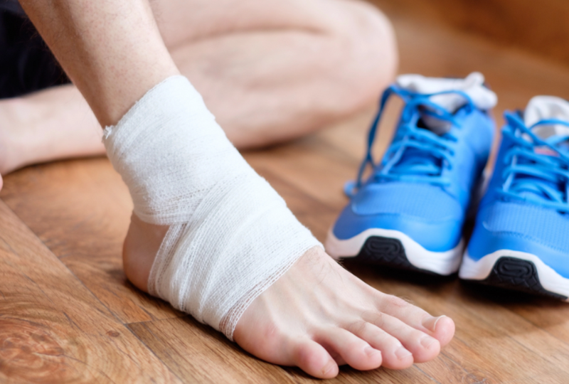 Entorsa de glezna: simptome, clasificare si primul ajutor