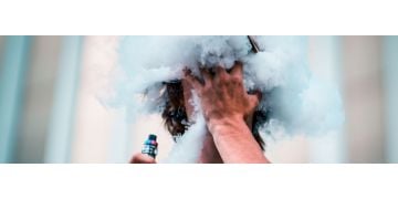 Antifumat: Care sunt riscurile pentru sanatate ale dispozitivelor de tip vapping