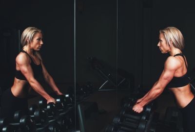 Febra musculara: De ce apare, tehnici prin care te poti recupera dupa efortul muscular