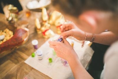 Terapia ocupationala: Cand se recomanda, cum se poate aplica, ce trebuie sa stii despre ea