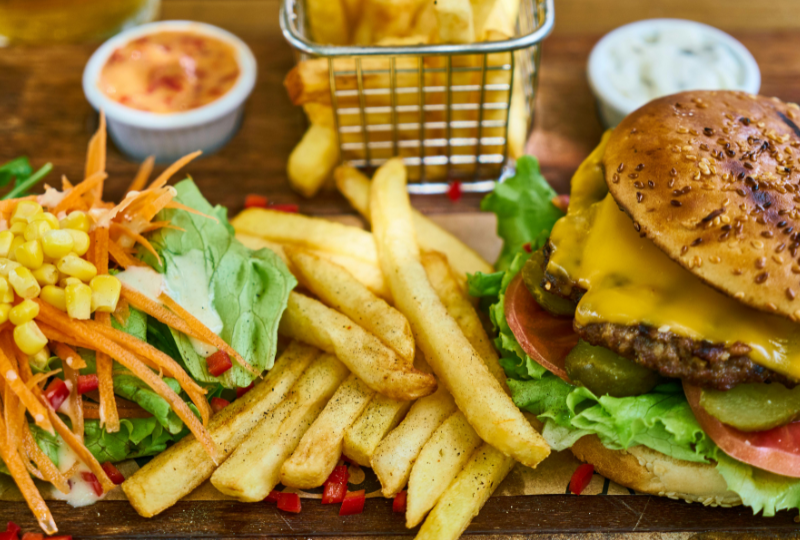 Alimente Ultra Procesate: Care sunt si cum ne afecteaza sanatatea. Ghid Complet de nutritie