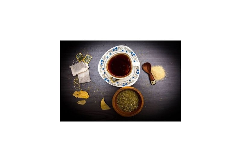 Nutritie: Cum te ajuta ceaiul de sunatoare in diete si episoadele de insomnie