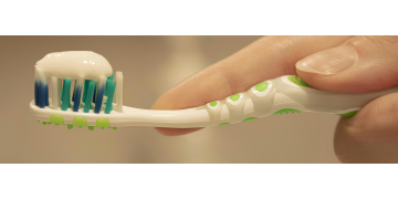 Eroziunea dentara: cauze, simptome si optiuni de tratament