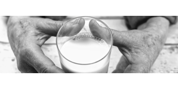 pahar-cu-lapte