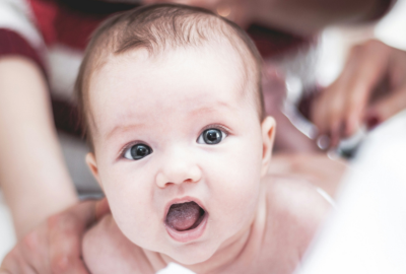 Hiperglicemia la bebelusi: De ce apare, cum se pune diagnostic si optiuni de tratament