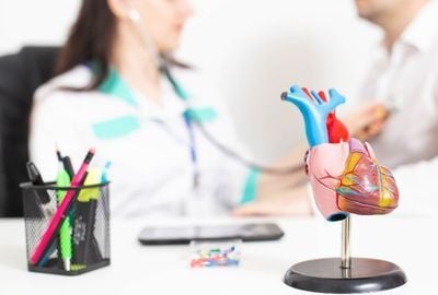 Anevrismul cerebral: Cauze, simptome, preventie
