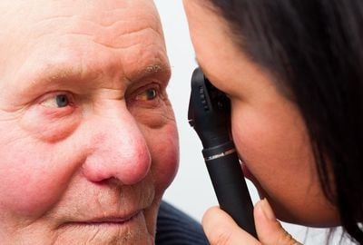 Cataracta: De ce apare aceasta boala a ochilor, metode de tratament