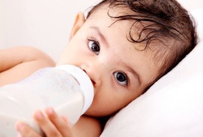 Cum sa alegi corect laptele praf pentru bebelusul tau?