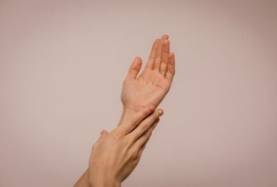 Sindromul de tunel carpian: De ce apare si cum se poate vindeca