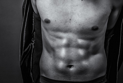 Abdominoplastia: Sau cum sa elimini excesul de piele si muschi deteriorat din zona abdominala
