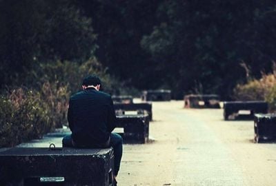 Depresia la barbati: semne, simptome si strategii de gestionare a acesteia