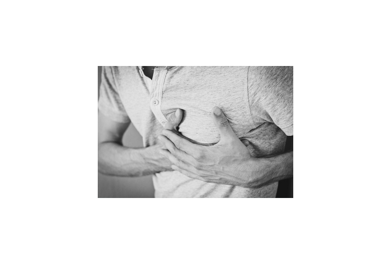 Angina pectoralaꓽ Simptome, cauze si optiuni de tratament