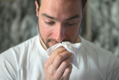 Secretiile nazale: De ce apar, cum le putem preveni, complicatii ale bolii