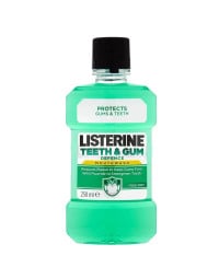 Listerine apa gura teeth&gum defence x 250ml